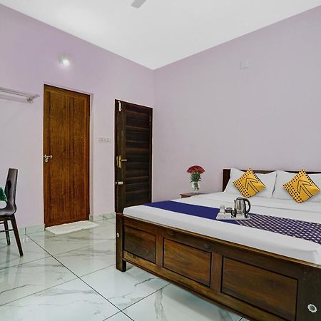 Spot On Shalom Palace Residency Neriyamangalam Bagian luar foto