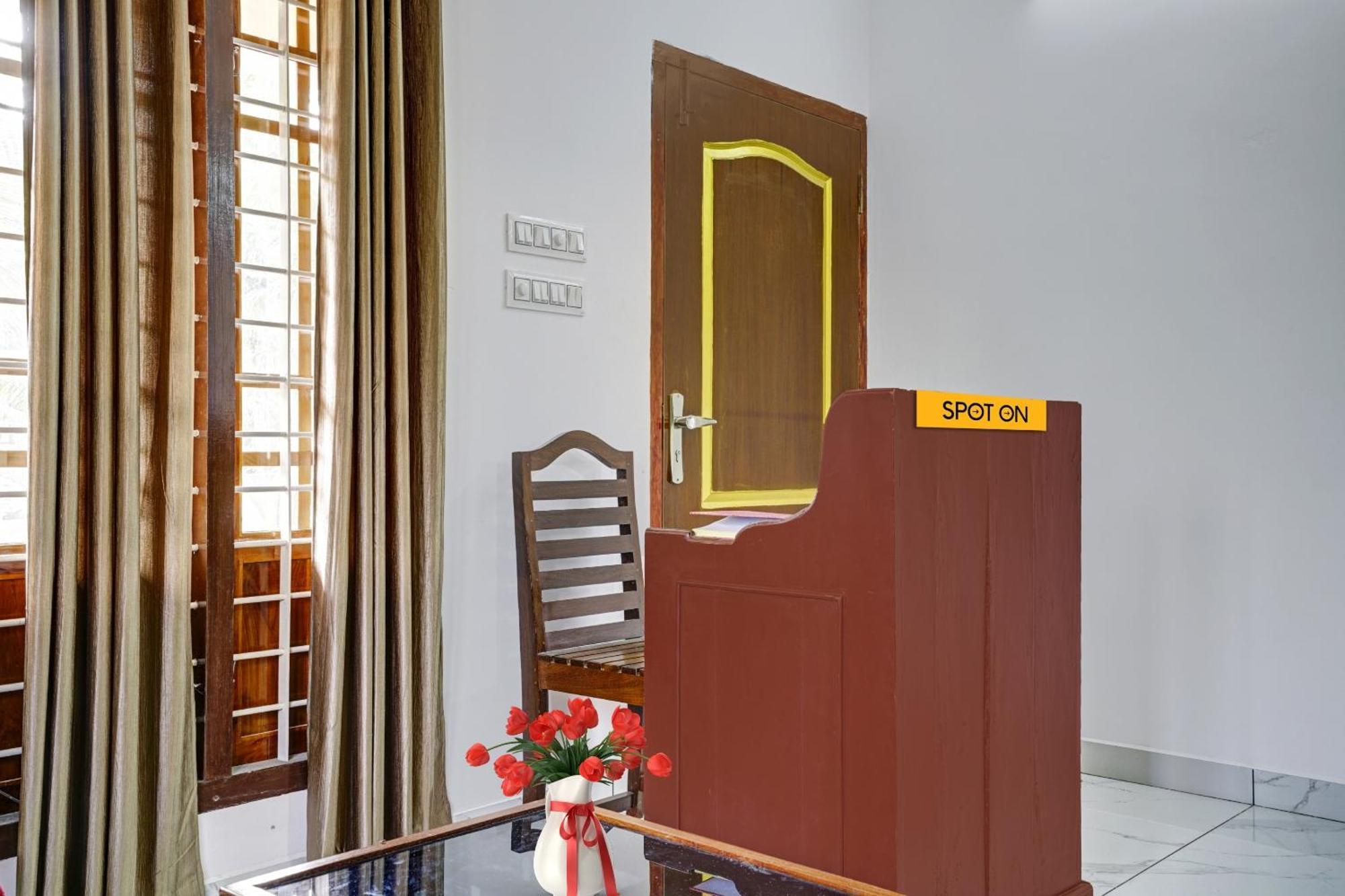 Spot On Shalom Palace Residency Neriyamangalam Bagian luar foto