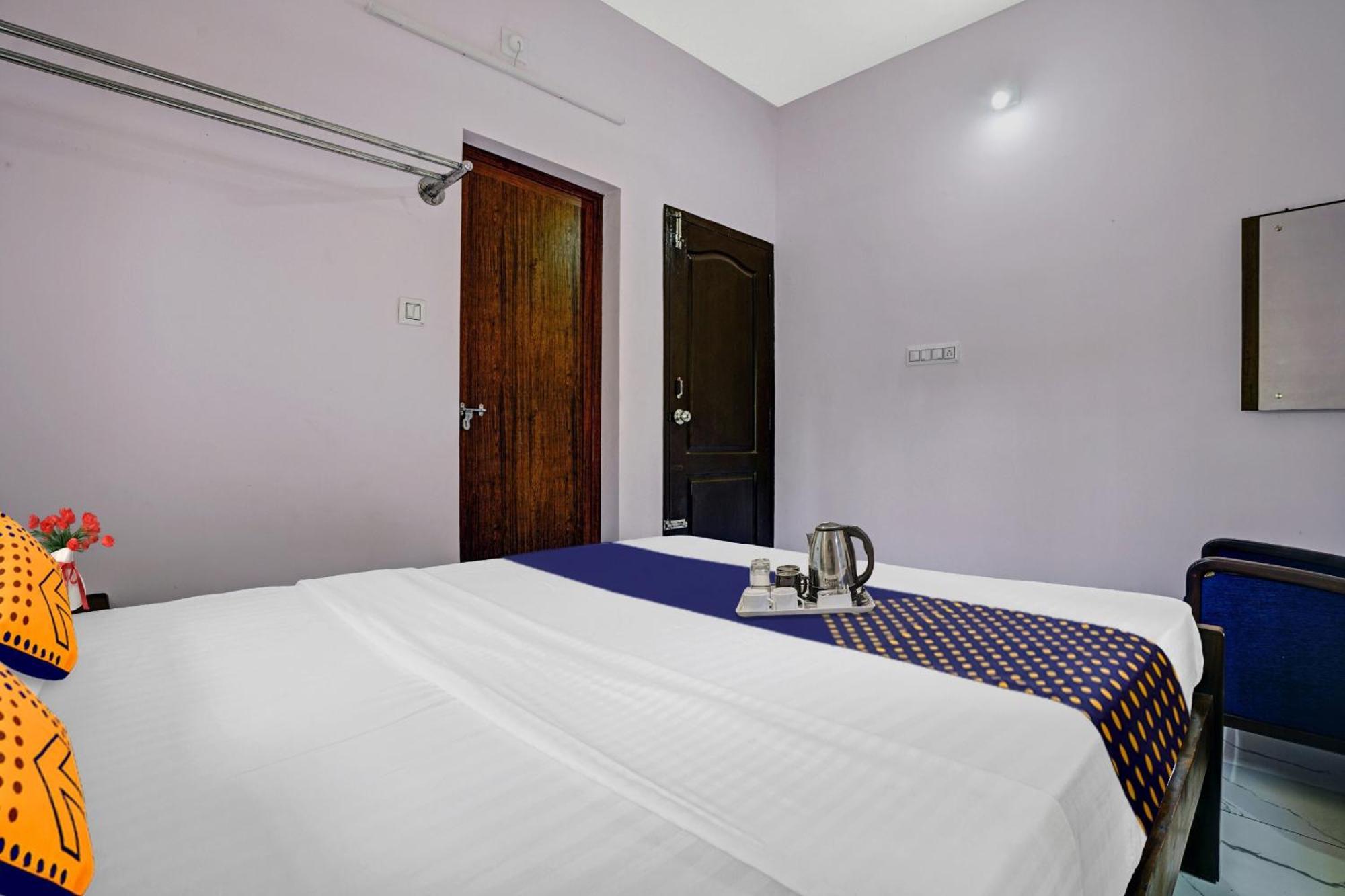 Spot On Shalom Palace Residency Neriyamangalam Bagian luar foto