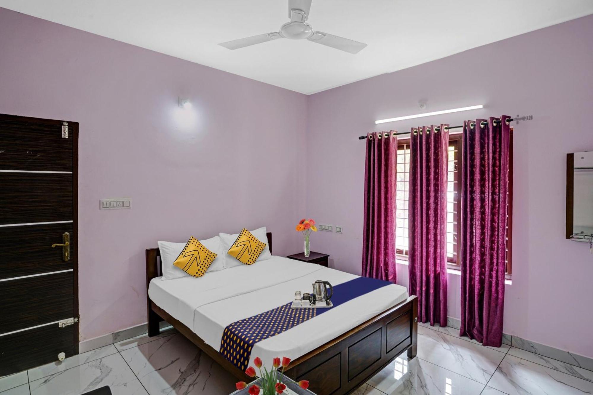 Spot On Shalom Palace Residency Neriyamangalam Bagian luar foto